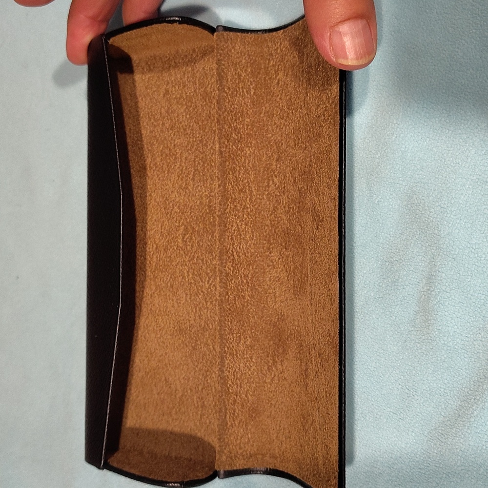 Burberry Black Leather Eyewear Case - Picture 4 of 5
